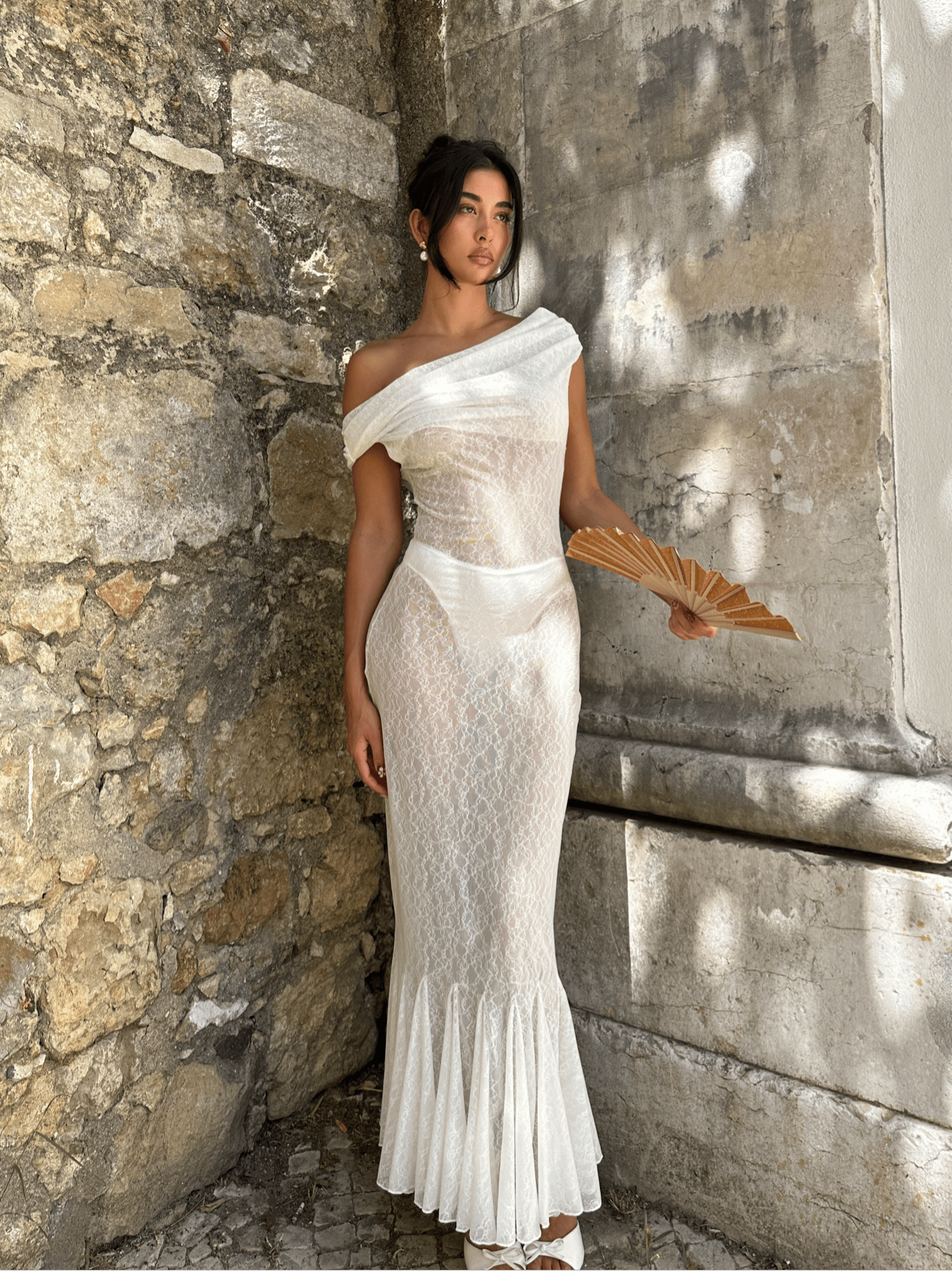 Eliana Midi Dress White Lace L - PREORDER Eliana Midi Dress White Lace L - PREORDER